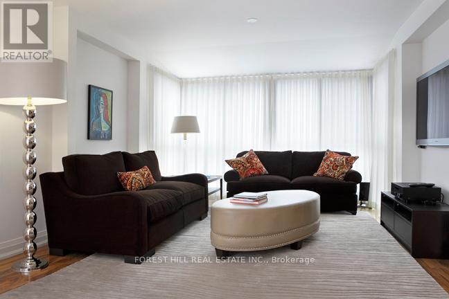 Photo 5 of 507 164 Cumberland Street, Toronto ON