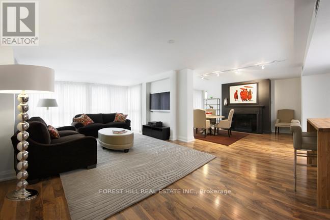 Photo 6 of 507 164 Cumberland Street, Toronto ON