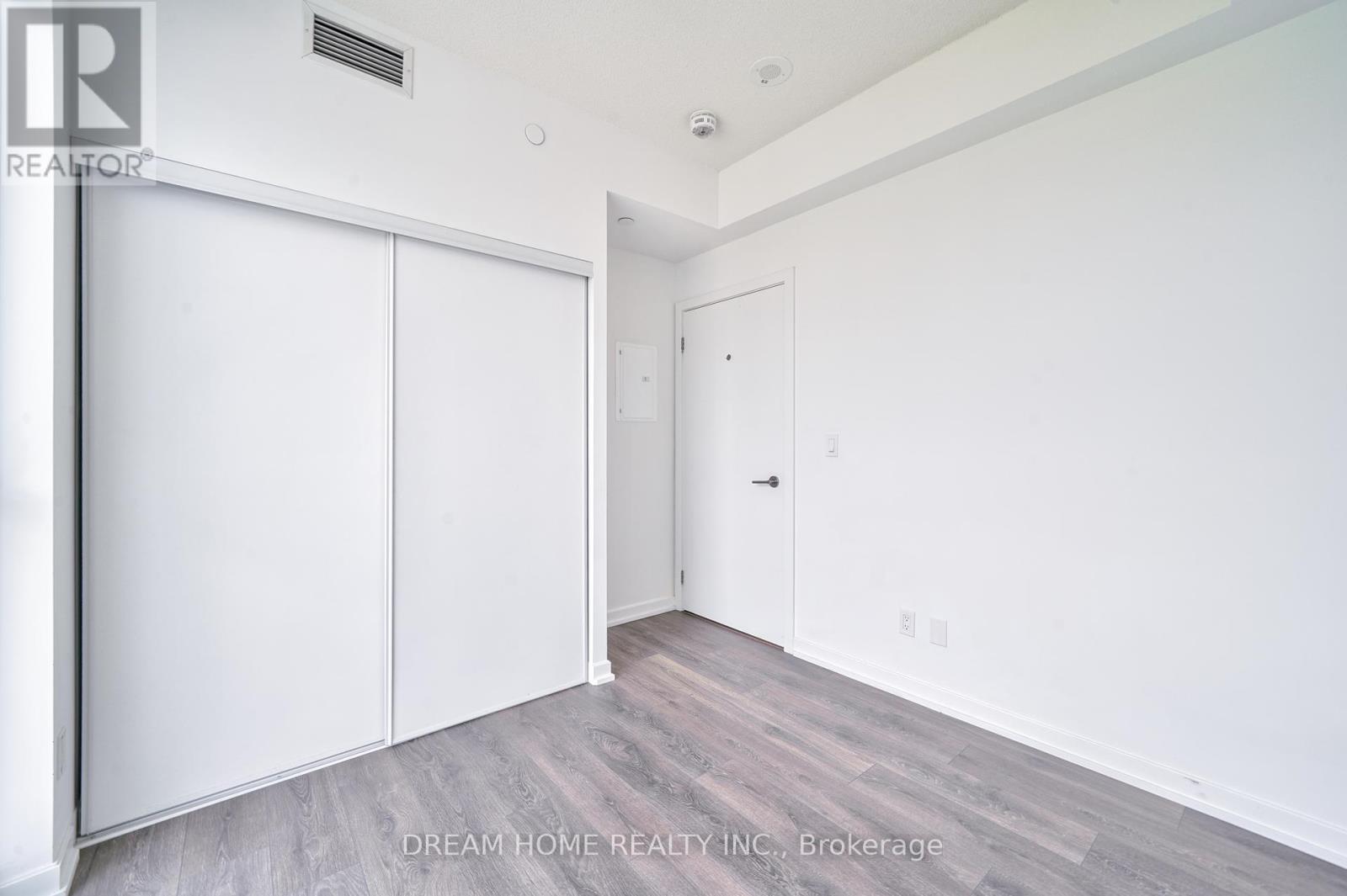 Photo 25 of 2208 32 Forest Manor Road, Toronto ON