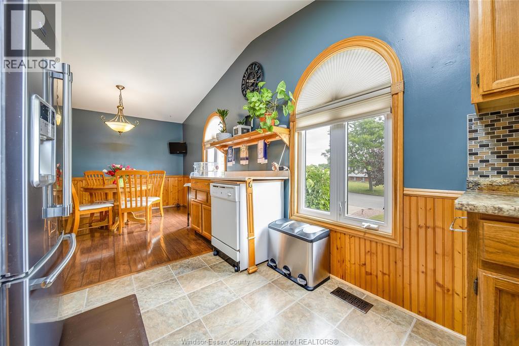 Photo 14 of 1130 Stanley Street, Windsor ON