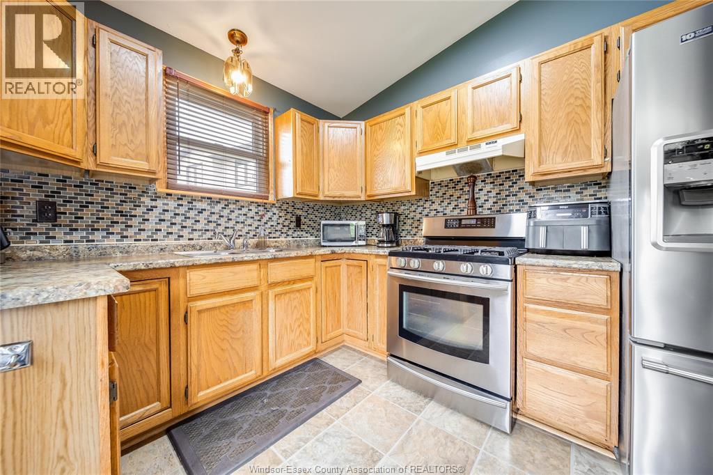 Photo 18 of 1130 Stanley Street, Windsor ON