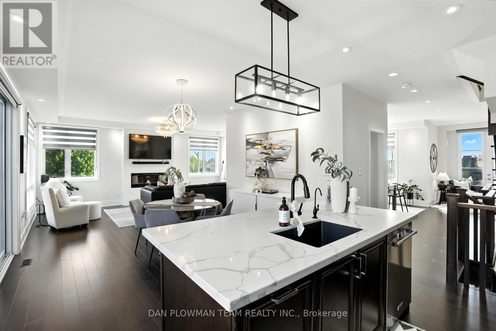 Photo 12 of 6703 Thickson Road N, Whitby ON