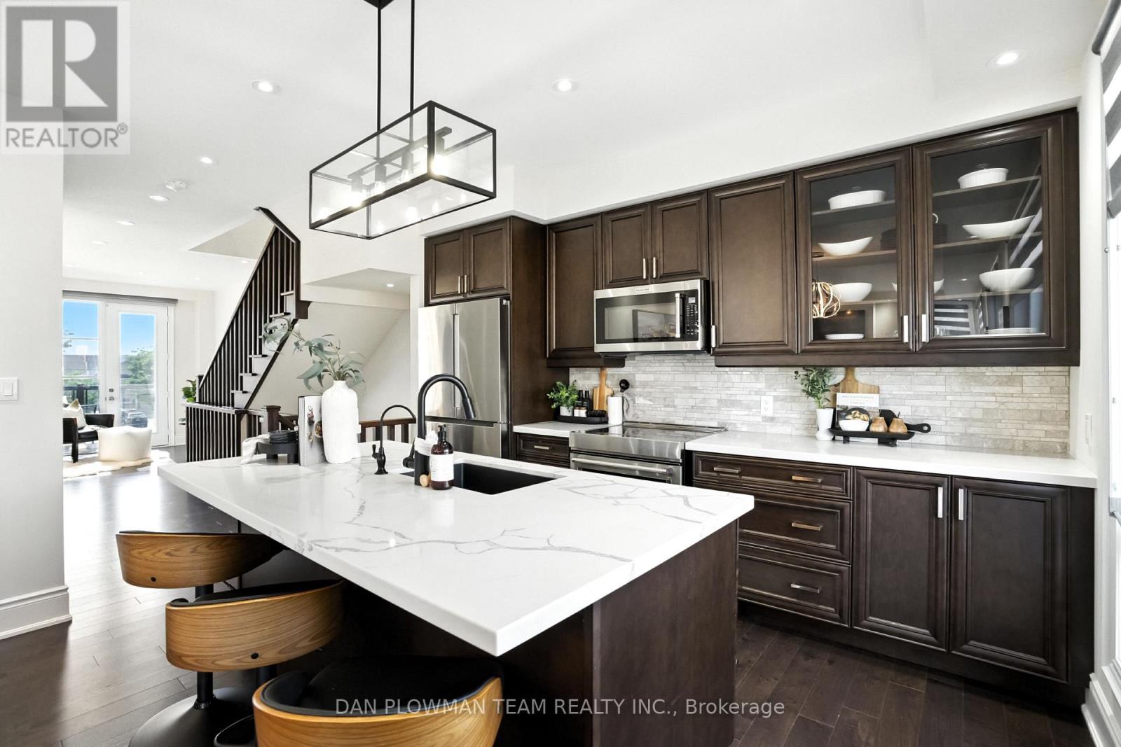 Photo 13 of 6703 Thickson Road N, Whitby ON