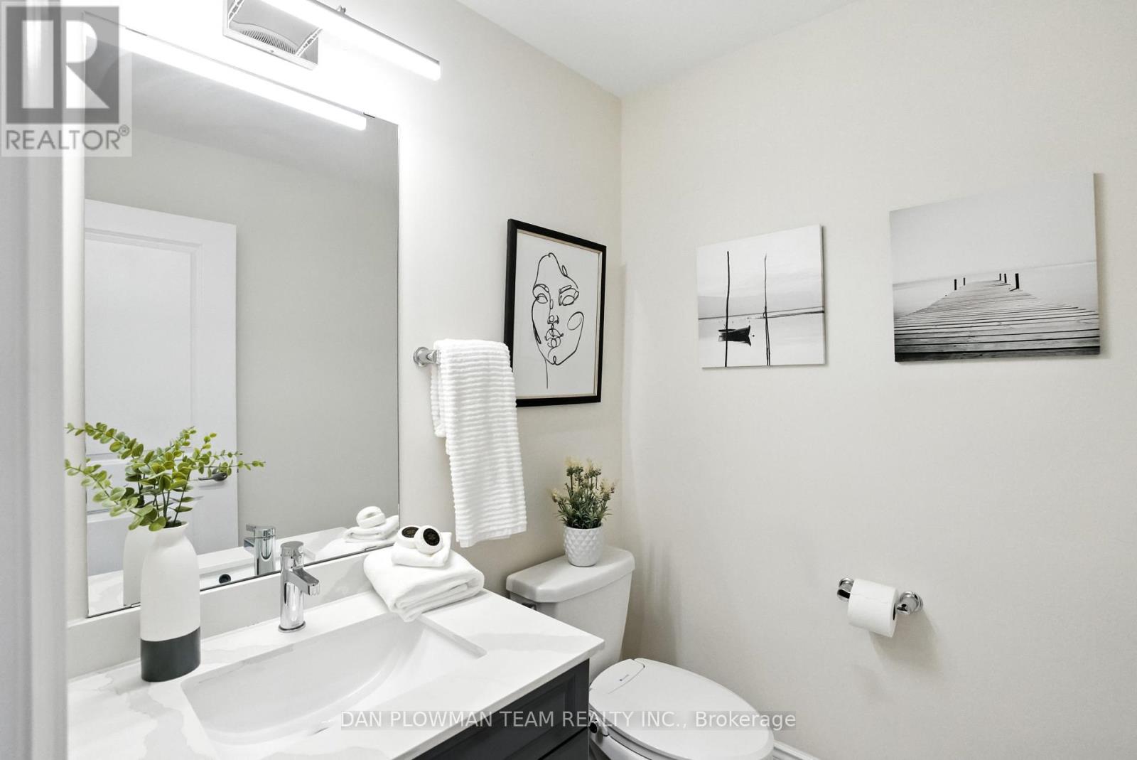 Photo 26 of 6703 Thickson Road N, Whitby ON