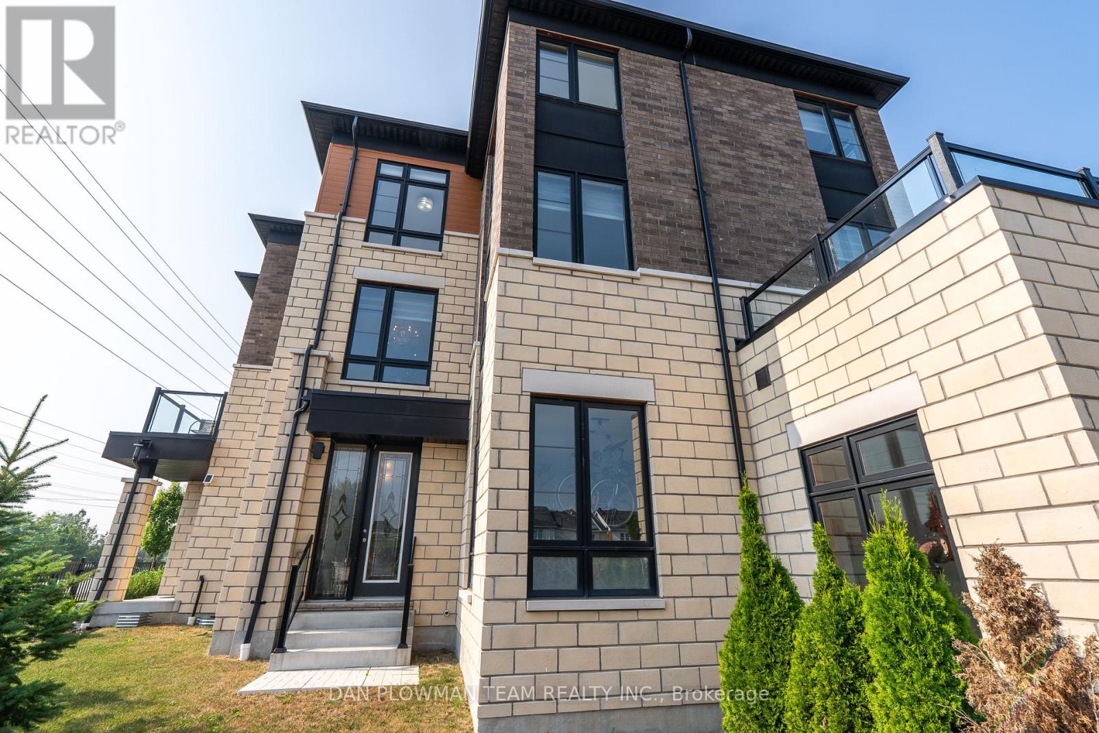Photo 43 of 6703 Thickson Road N, Whitby ON