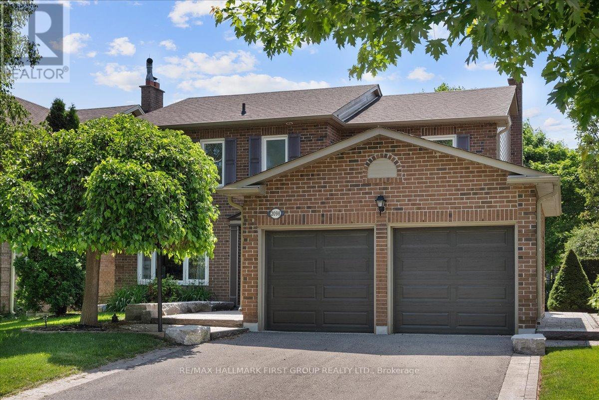 Photo 1 of 2098 Liverpool Road, Pickering ON