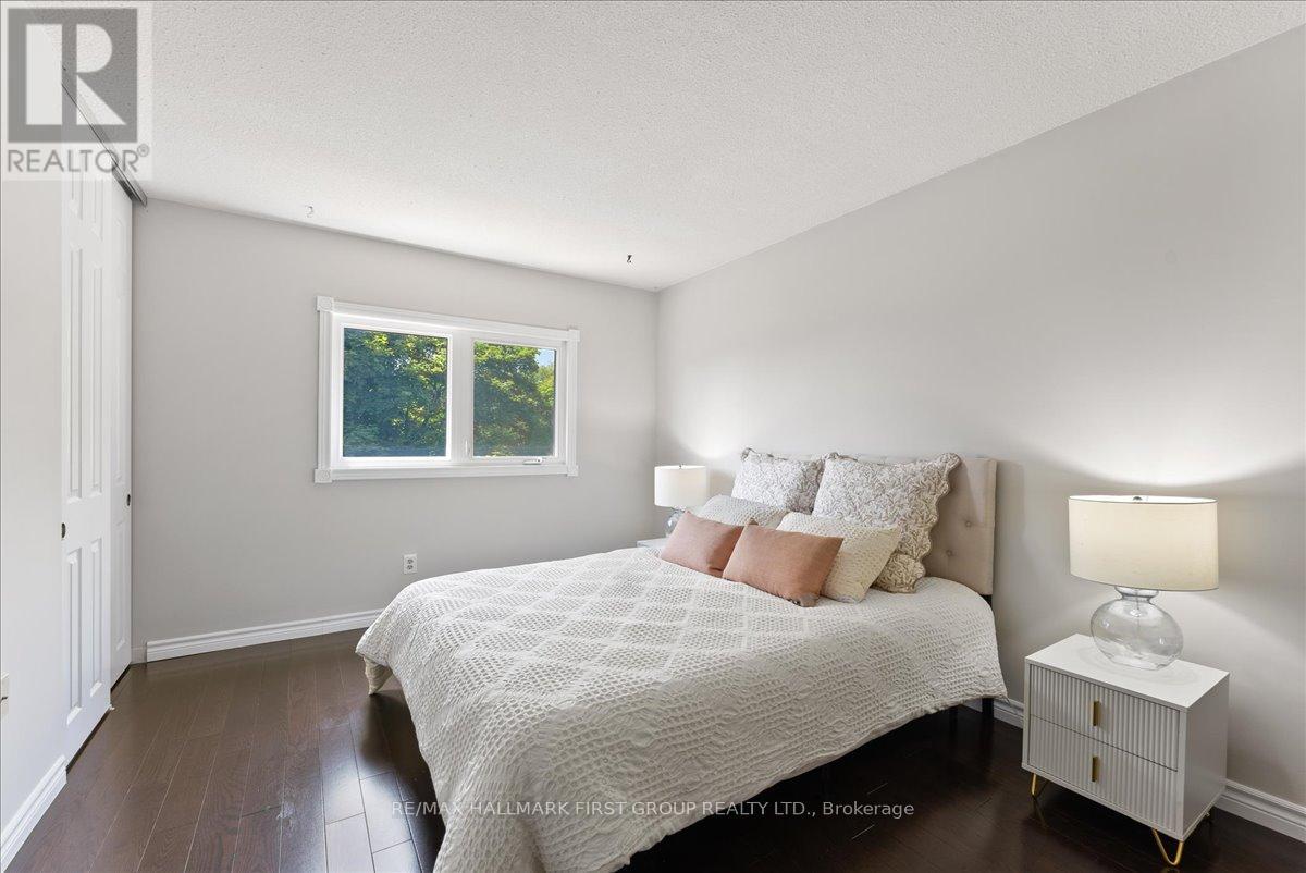 Photo 22 of 2098 Liverpool Road, Pickering ON