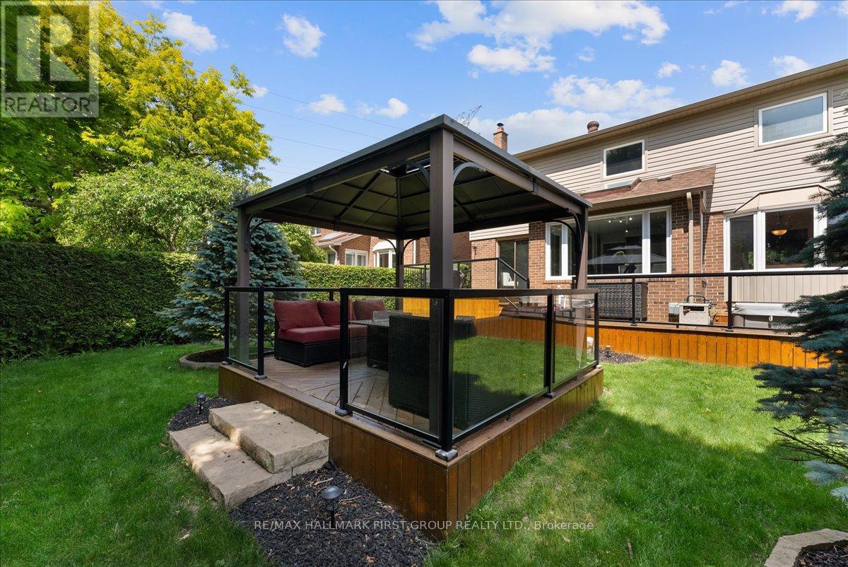 Photo 33 of 2098 Liverpool Road, Pickering ON