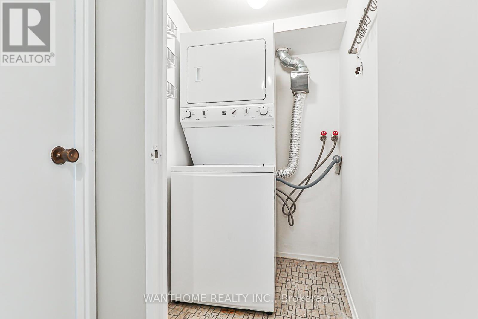 Photo 11 of 801 2365 Kennedy Road, Toronto ON
