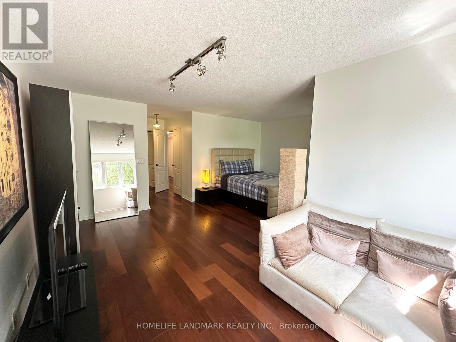 Photo 13 of 558 1881 Mcnicoll Avenue, Toronto ON