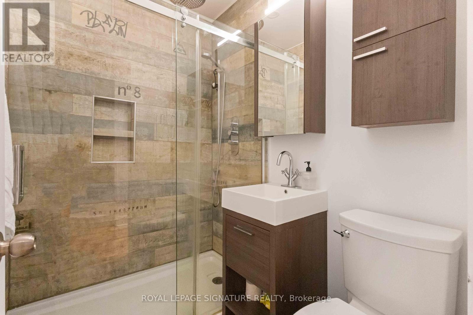 Photo 14 of 83 Harewood Avenue, Toronto ON