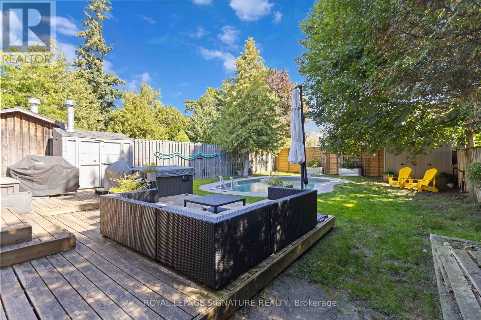 Photo 32 of 83 Harewood Avenue, Toronto ON