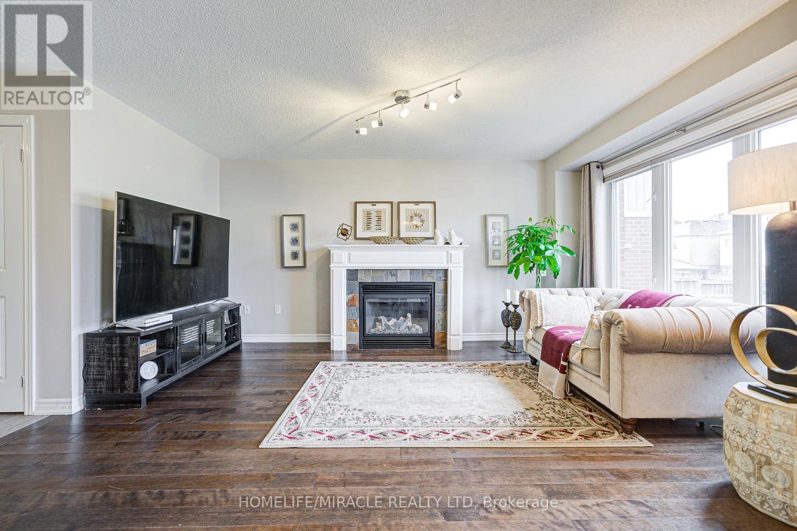 Photo 19 of 56 Hayman Street, Clarington ON