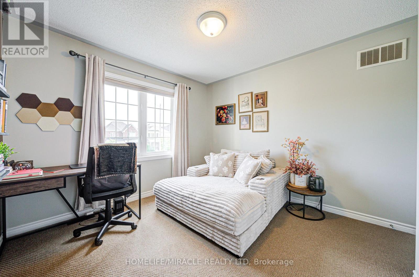 Photo 37 of 56 Hayman Street, Clarington ON