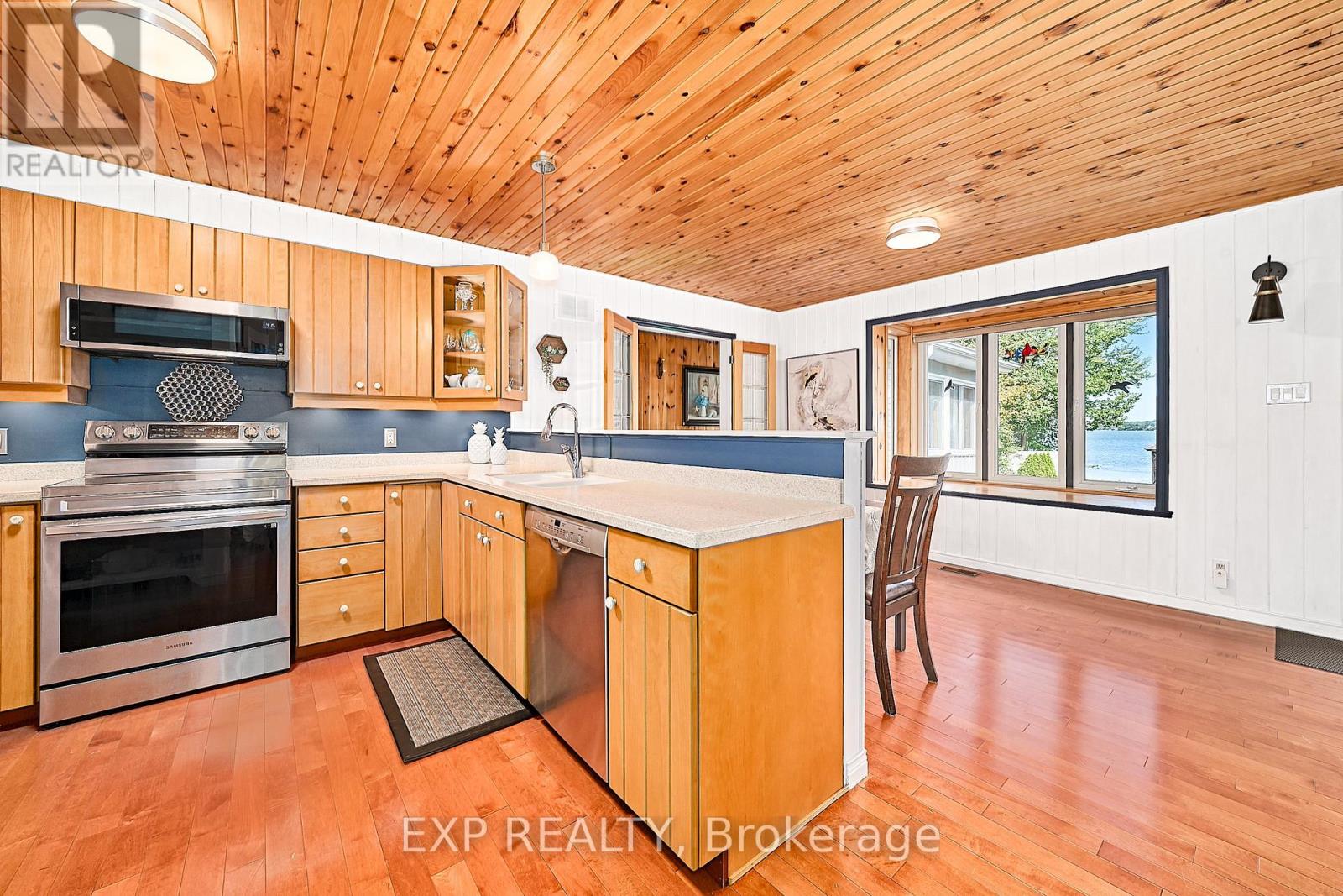 Photo 18 of 147 Aldred Drive, Scugog ON