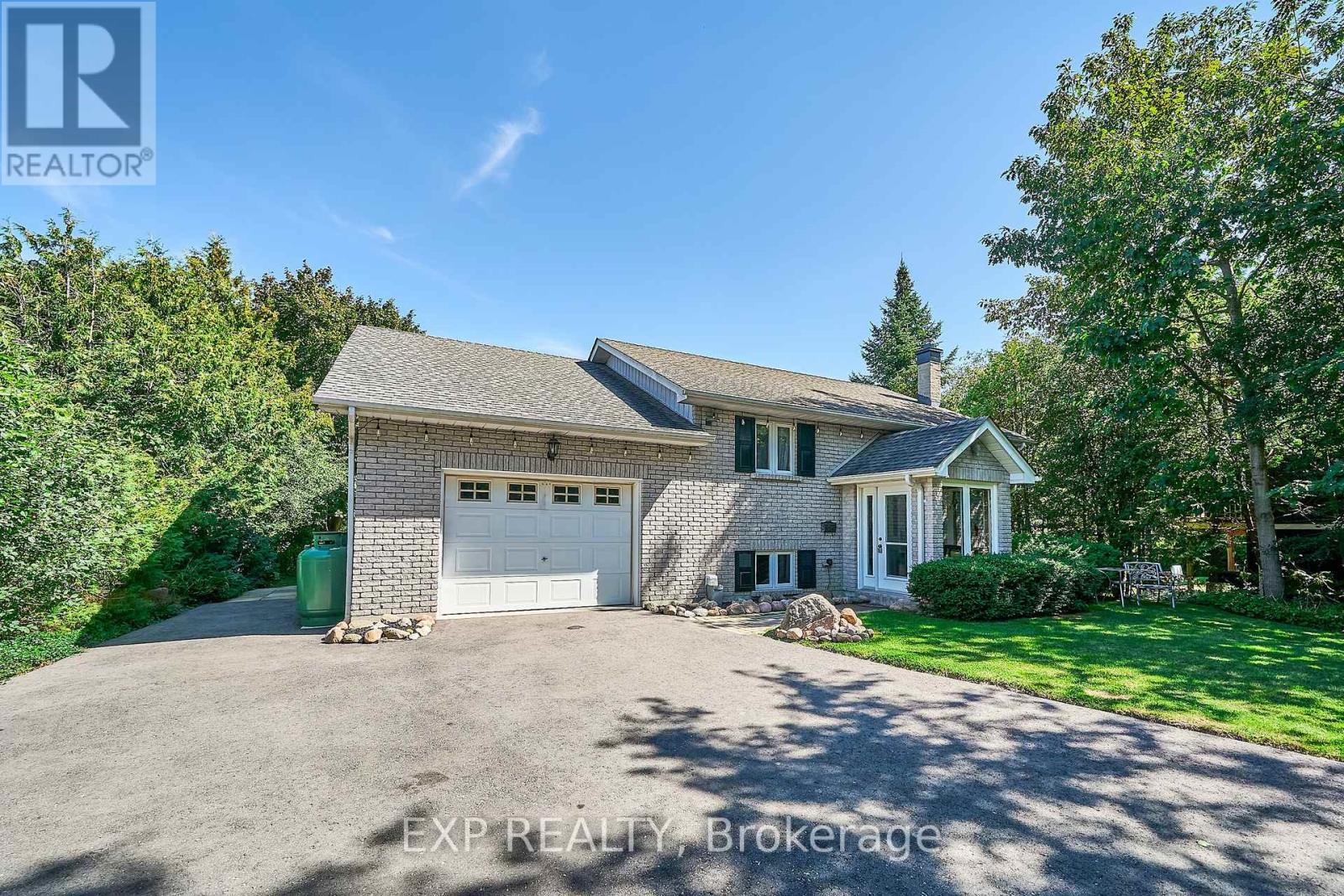 Photo 2 of 147 Aldred Drive, Scugog ON