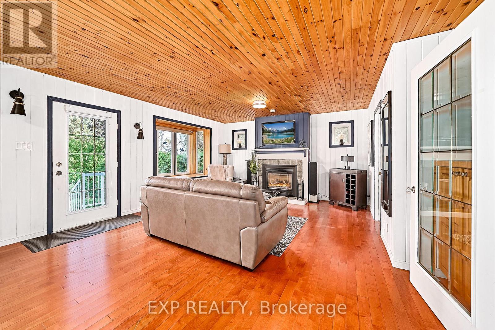 Photo 5 of 147 Aldred Drive, Scugog ON