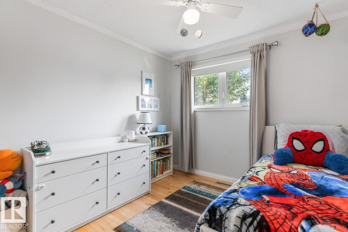 Photo 18 of 8910 162 St Nw, Edmonton AB