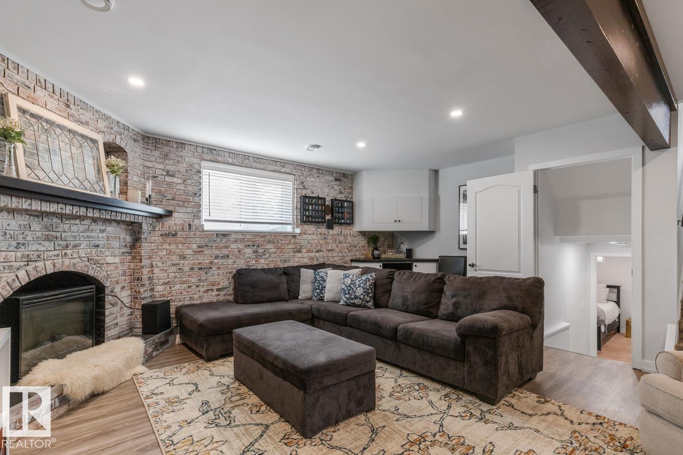 Photo 23 of 8910 162 St Nw, Edmonton AB
