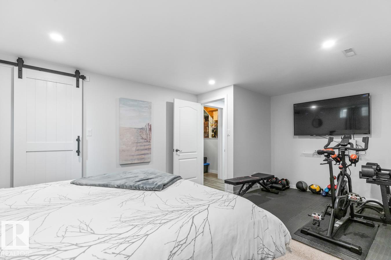 Photo 30 of 8910 162 St Nw, Edmonton AB