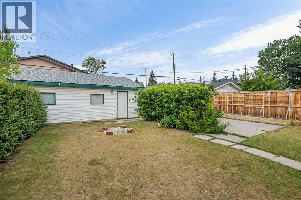 Photo 4 of 605 19 Street Nw, Calgary AB