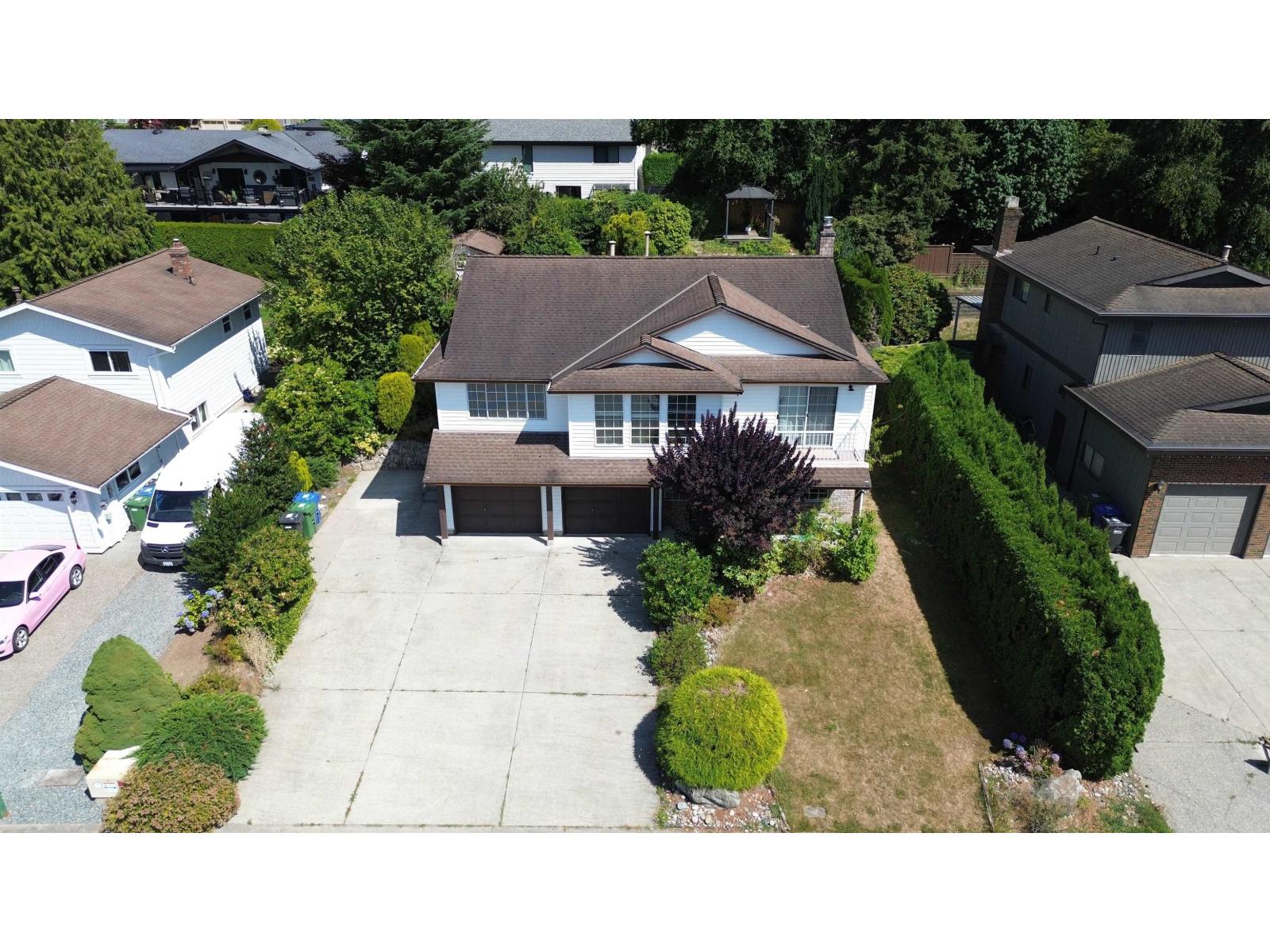 Photo 1 of 2138 Essex Drive, Abbotsford BC