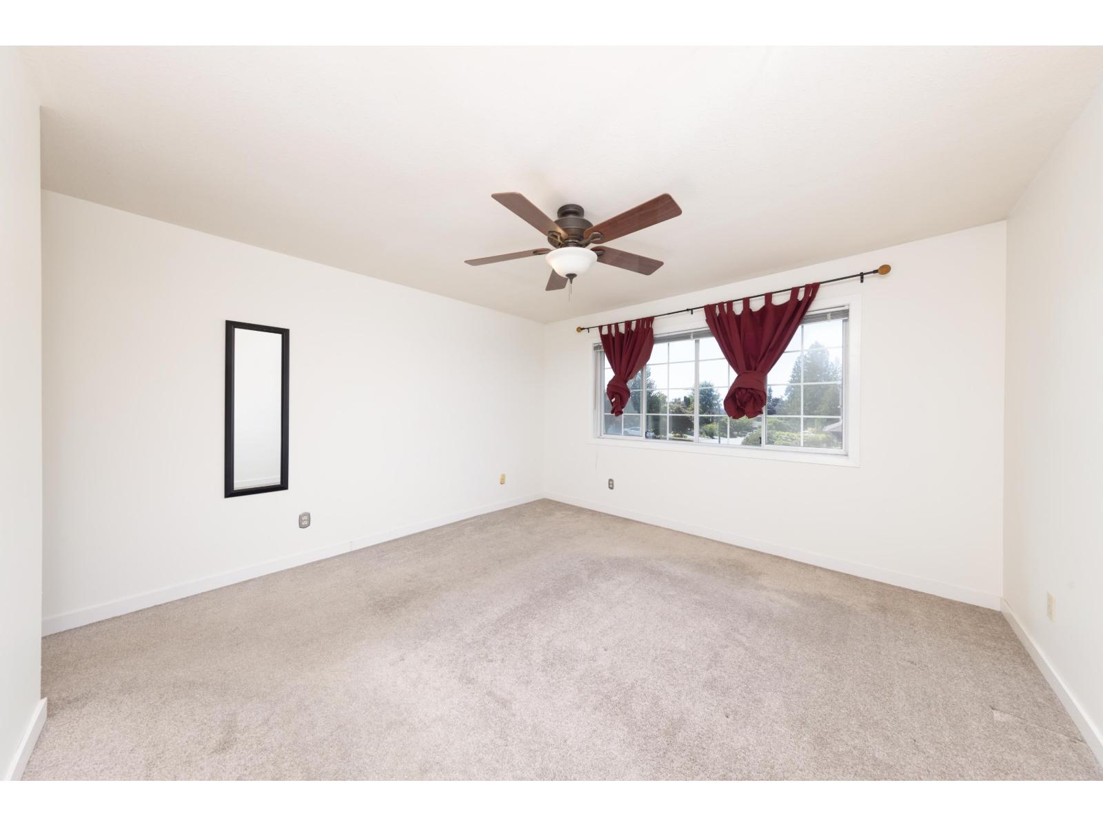 Photo 19 of 2138 Essex Drive, Abbotsford BC
