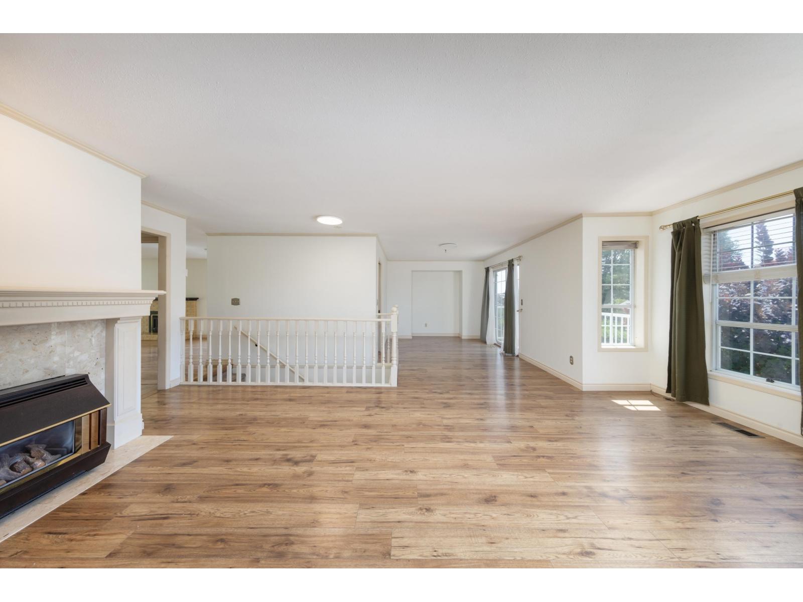Photo 12 of 2138 Essex Drive, Abbotsford BC