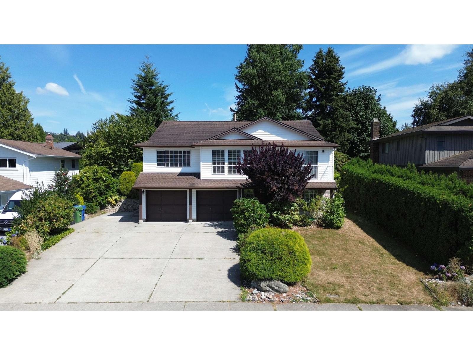 Photo 2 of 2138 Essex Drive, Abbotsford BC