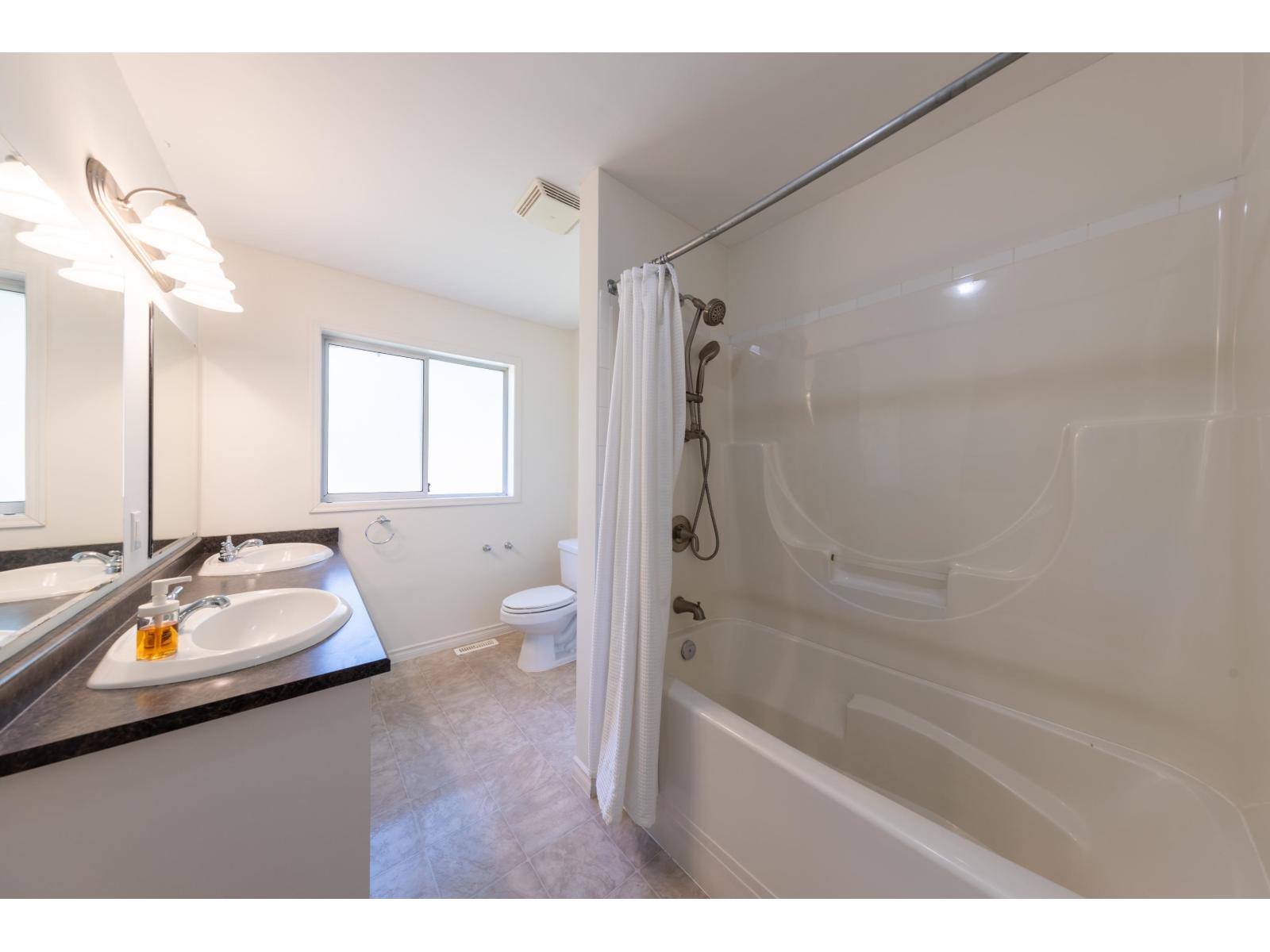Photo 34 of 2138 Essex Drive, Abbotsford BC