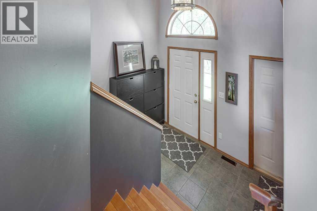 Photo 7 of 6215 58 Street, Rocky Mountain House AB
