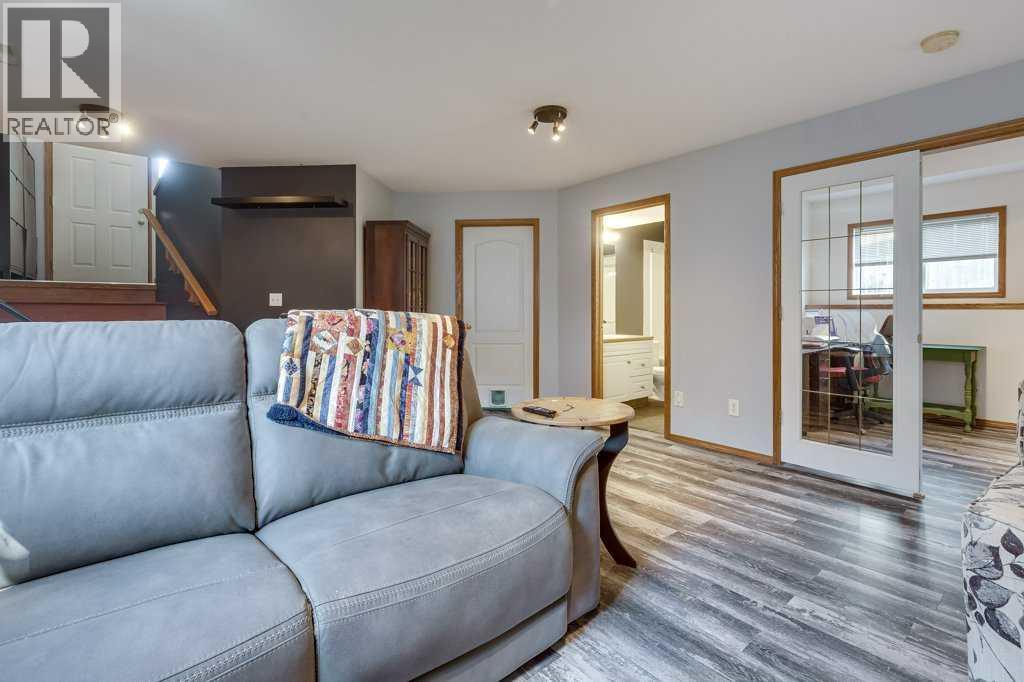 Photo 35 of 6215 58 Street, Rocky Mountain House AB