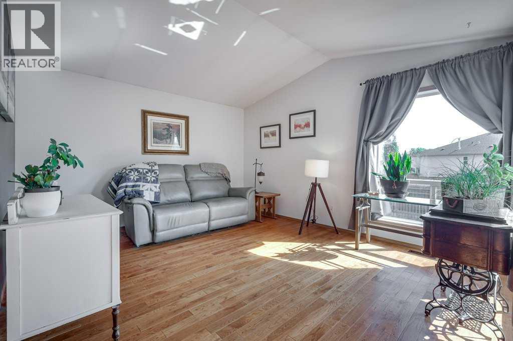 Photo 14 of 6215 58 Street, Rocky Mountain House AB