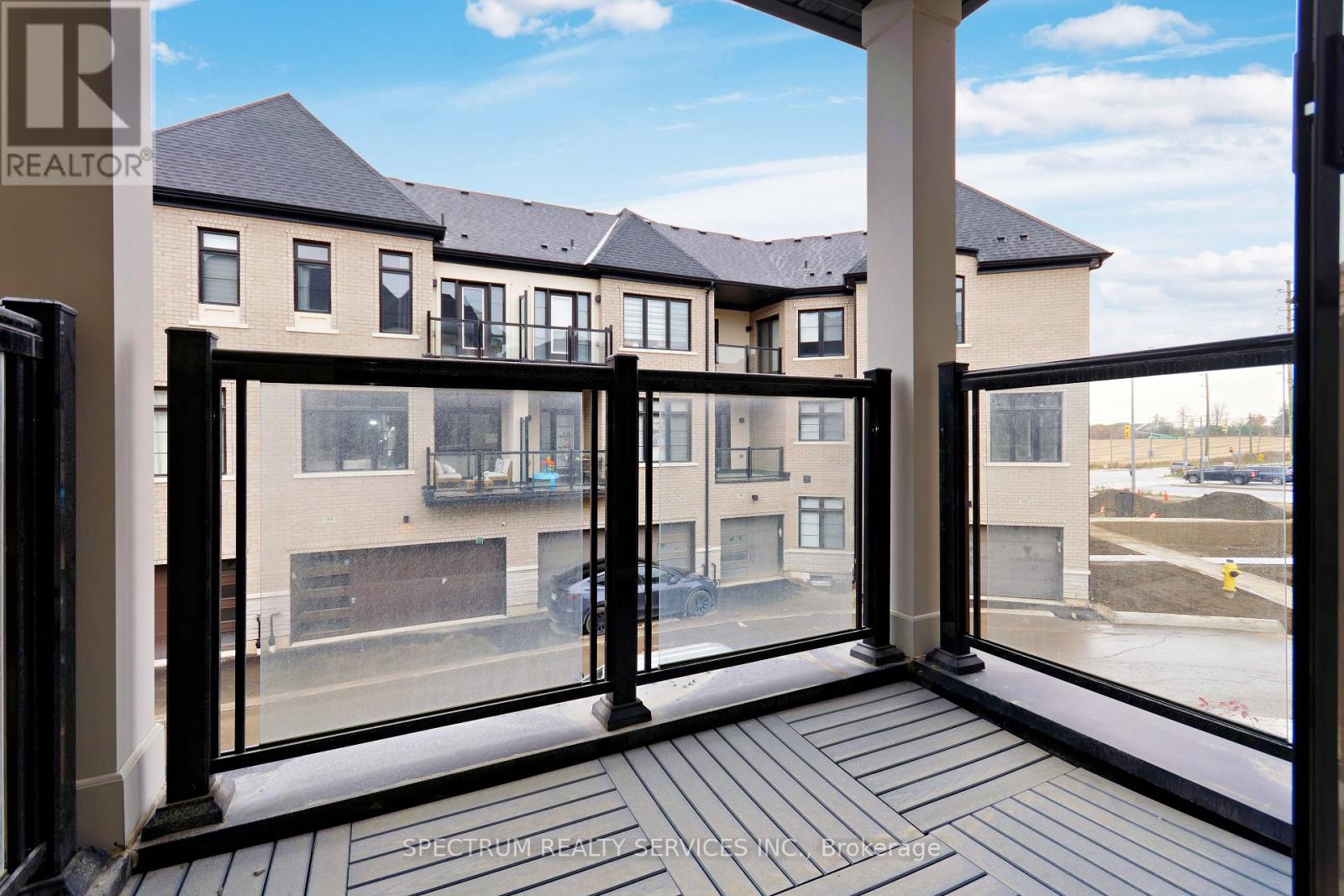 Photo 15 of 155 De La Roche Drive, Vaughan ON