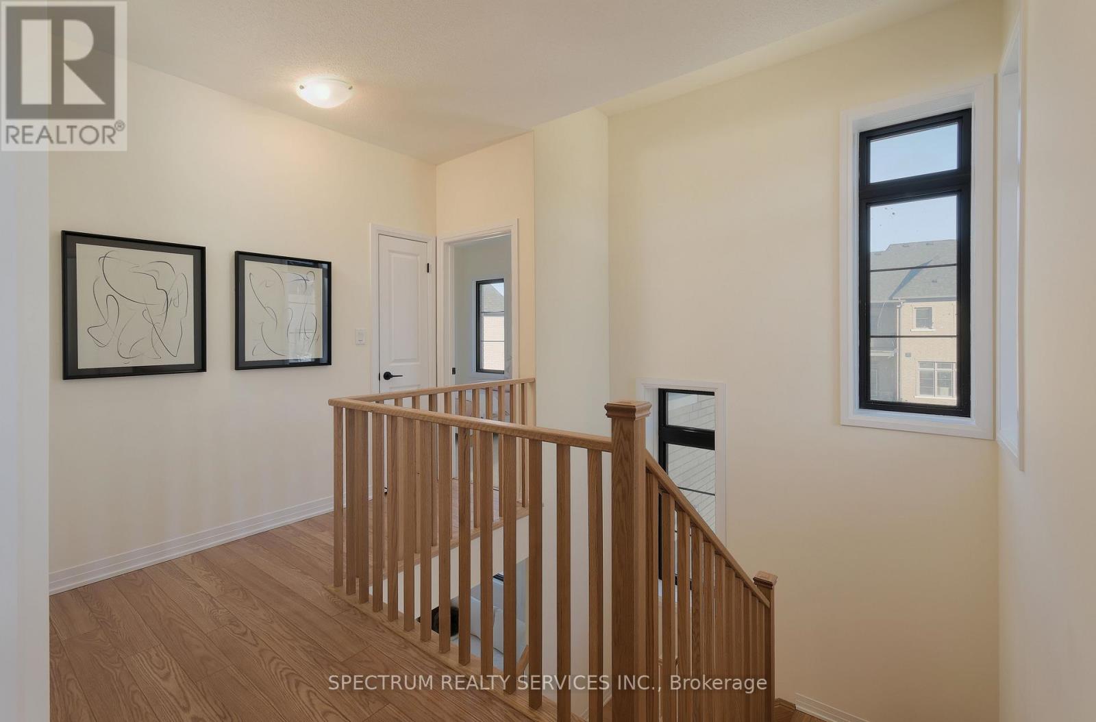 Photo 32 of 155 De La Roche Drive, Vaughan ON