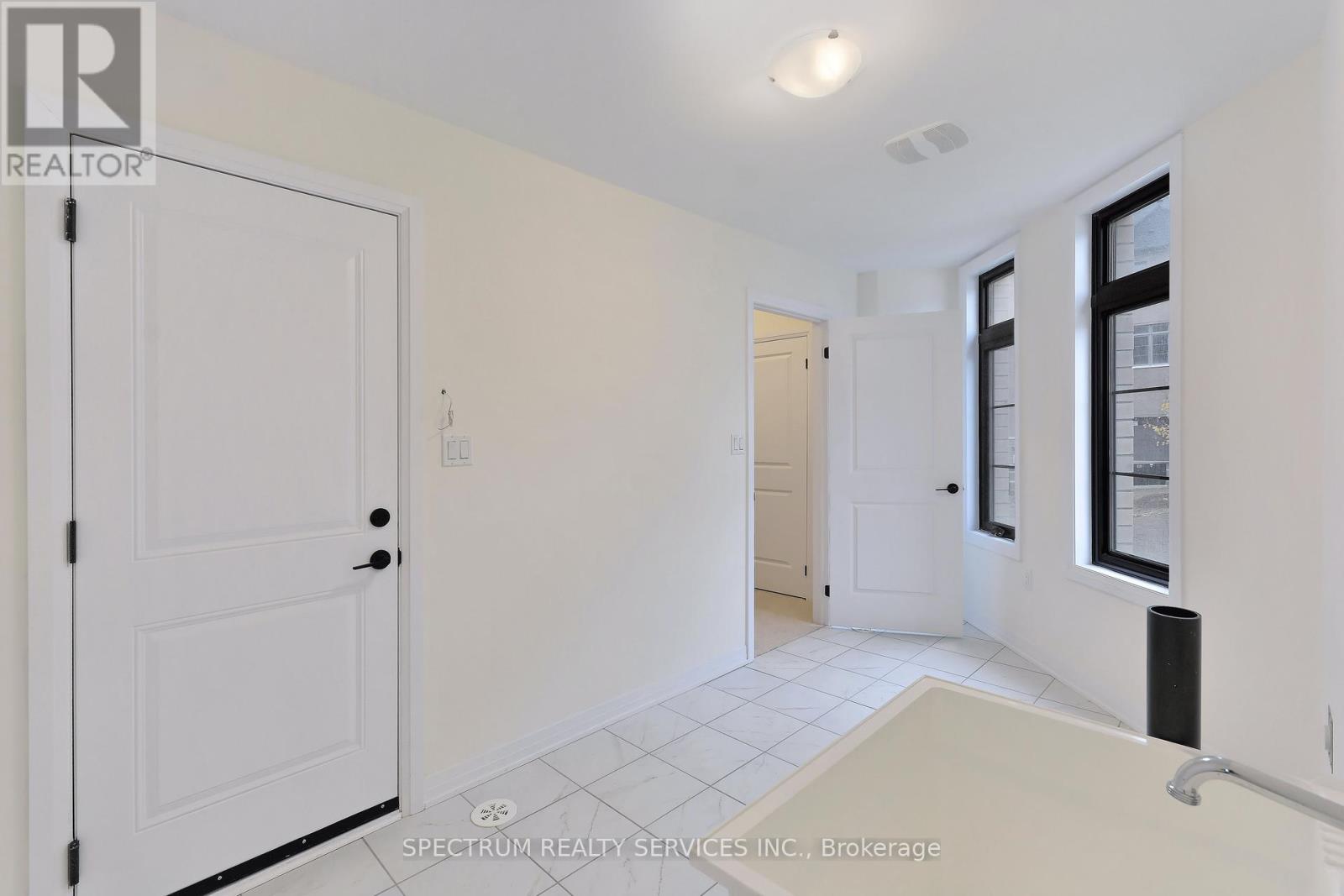 Photo 46 of 155 De La Roche Drive, Vaughan ON