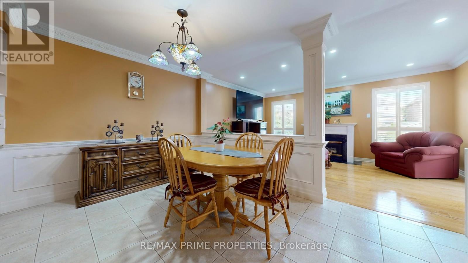 Photo 16 of 49 Rembrandt Drive, Markham ON