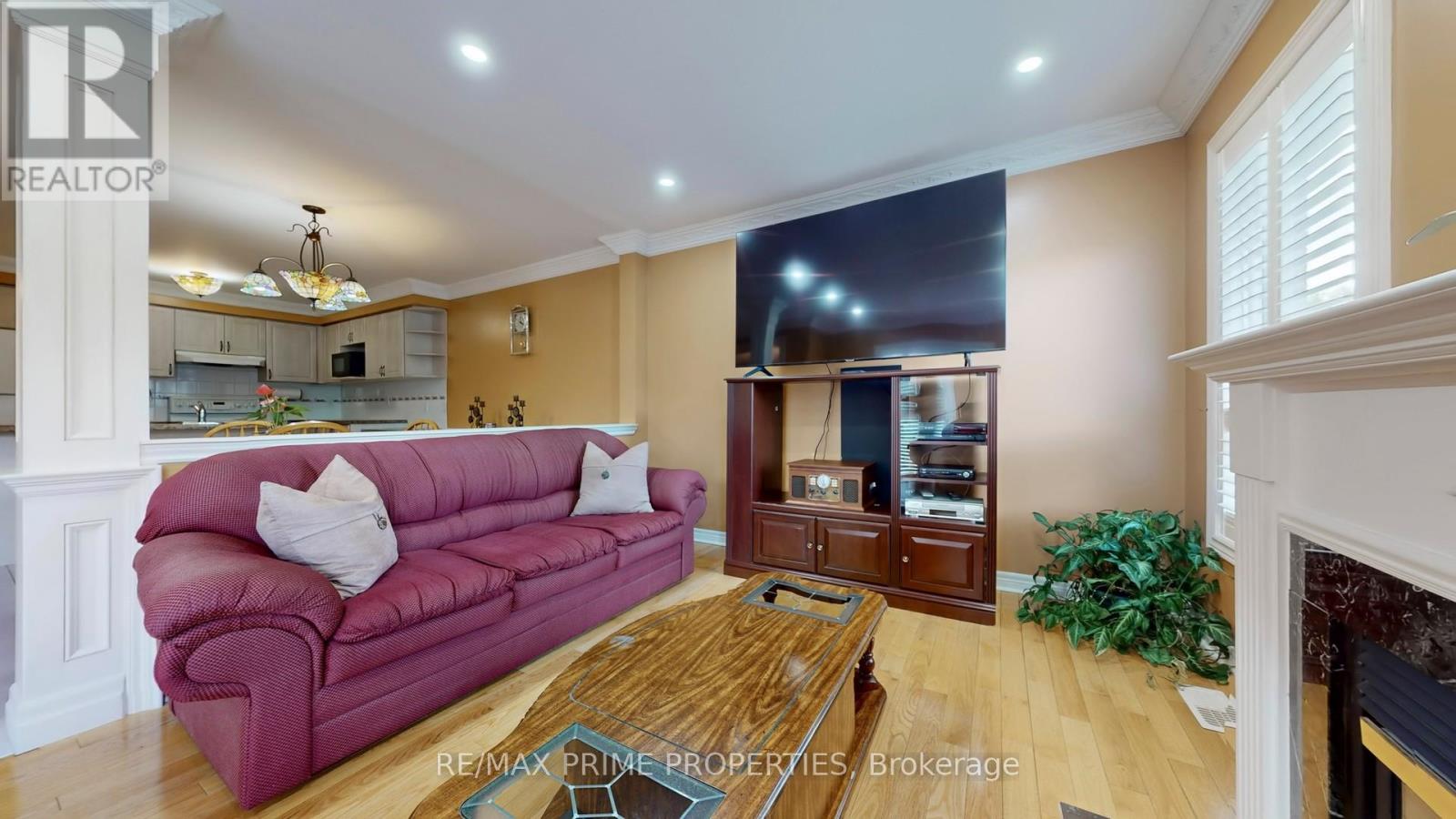 Photo 18 of 49 Rembrandt Drive, Markham ON