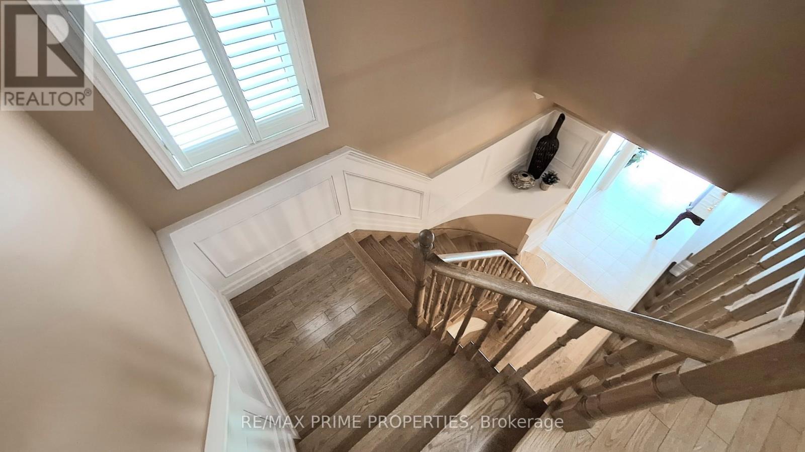 Photo 23 of 49 Rembrandt Drive, Markham ON