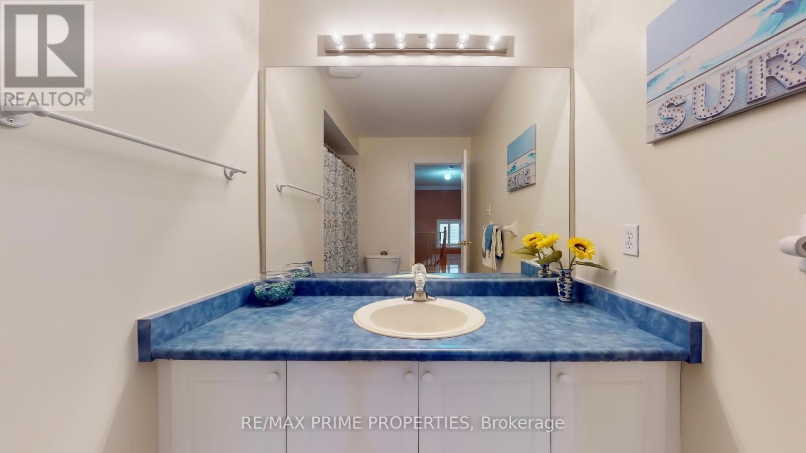 Photo 34 of 49 Rembrandt Drive, Markham ON