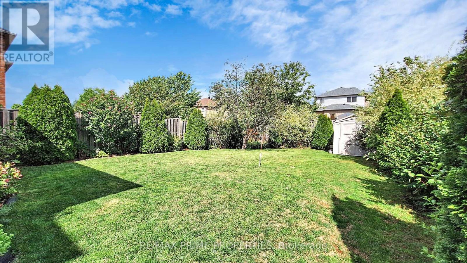 Photo 37 of 49 Rembrandt Drive, Markham ON
