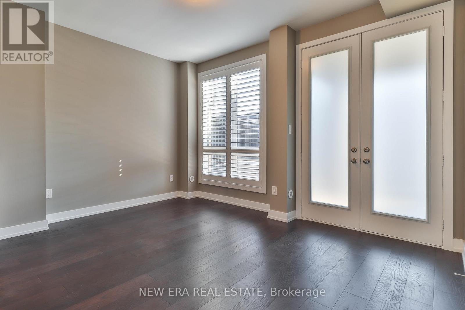 Photo 12 of 81 Stauffer Crescent, Markham ON