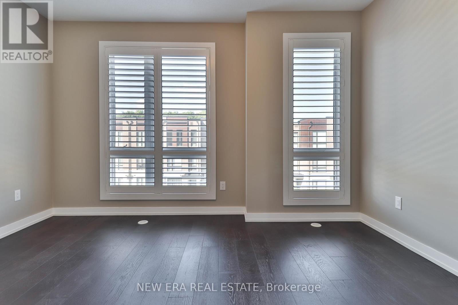 Photo 31 of 81 Stauffer Crescent, Markham ON