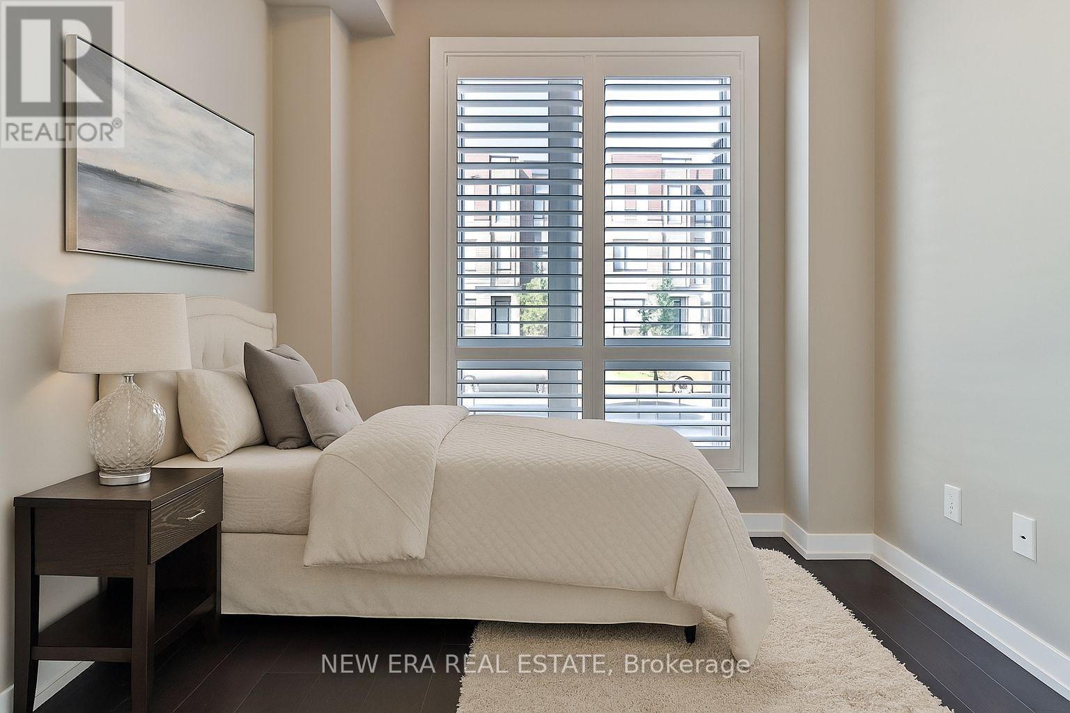 Photo 34 of 81 Stauffer Crescent, Markham ON