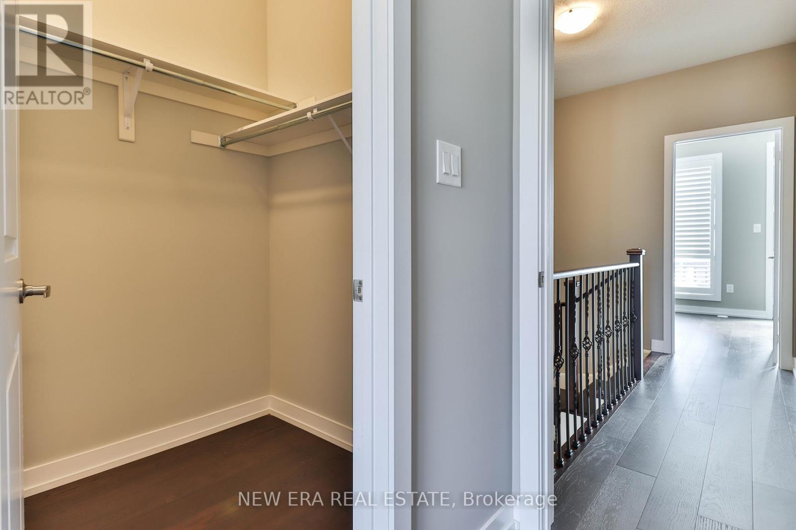 Photo 38 of 81 Stauffer Crescent, Markham ON