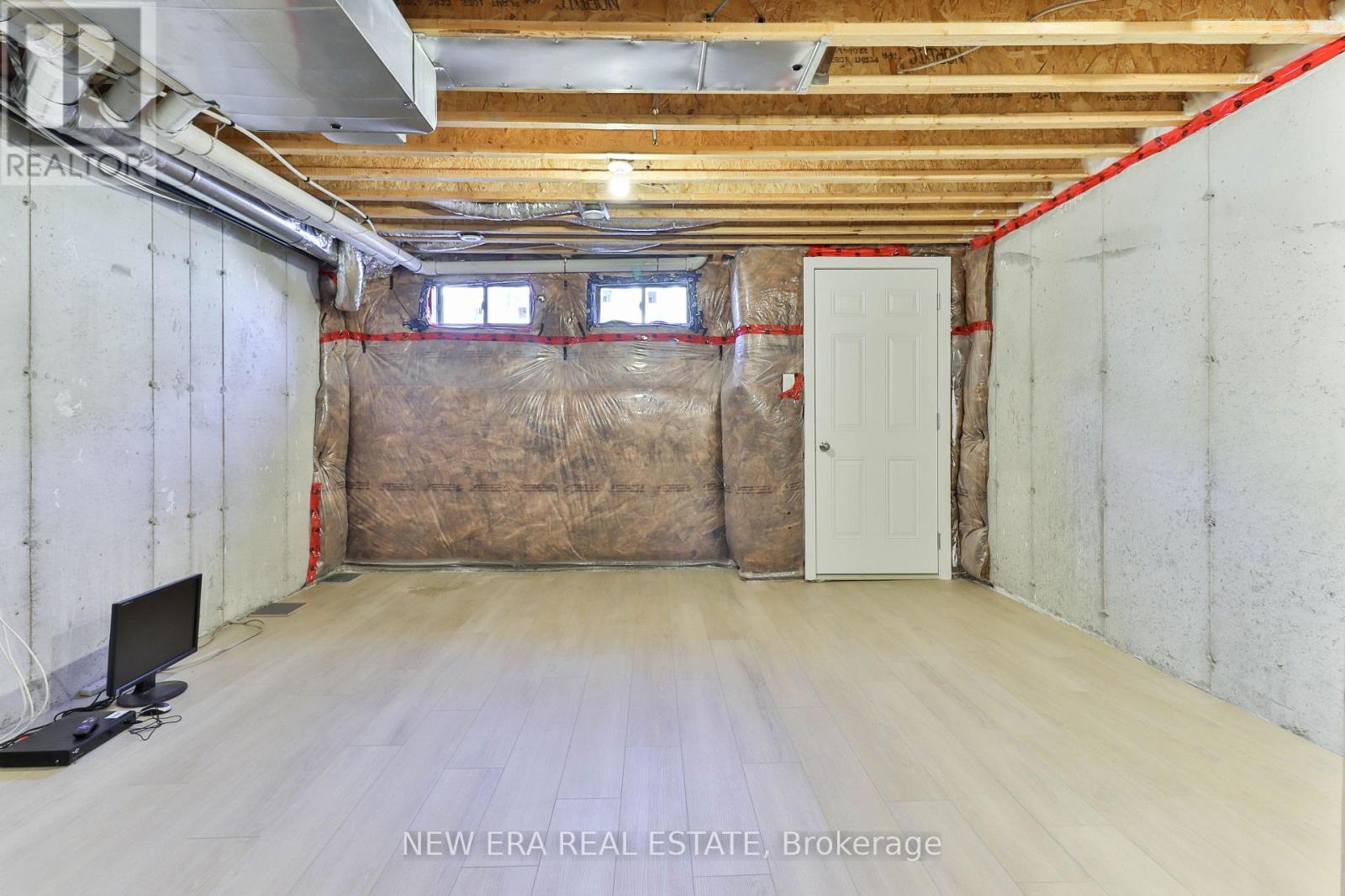 Photo 42 of 81 Stauffer Crescent, Markham ON