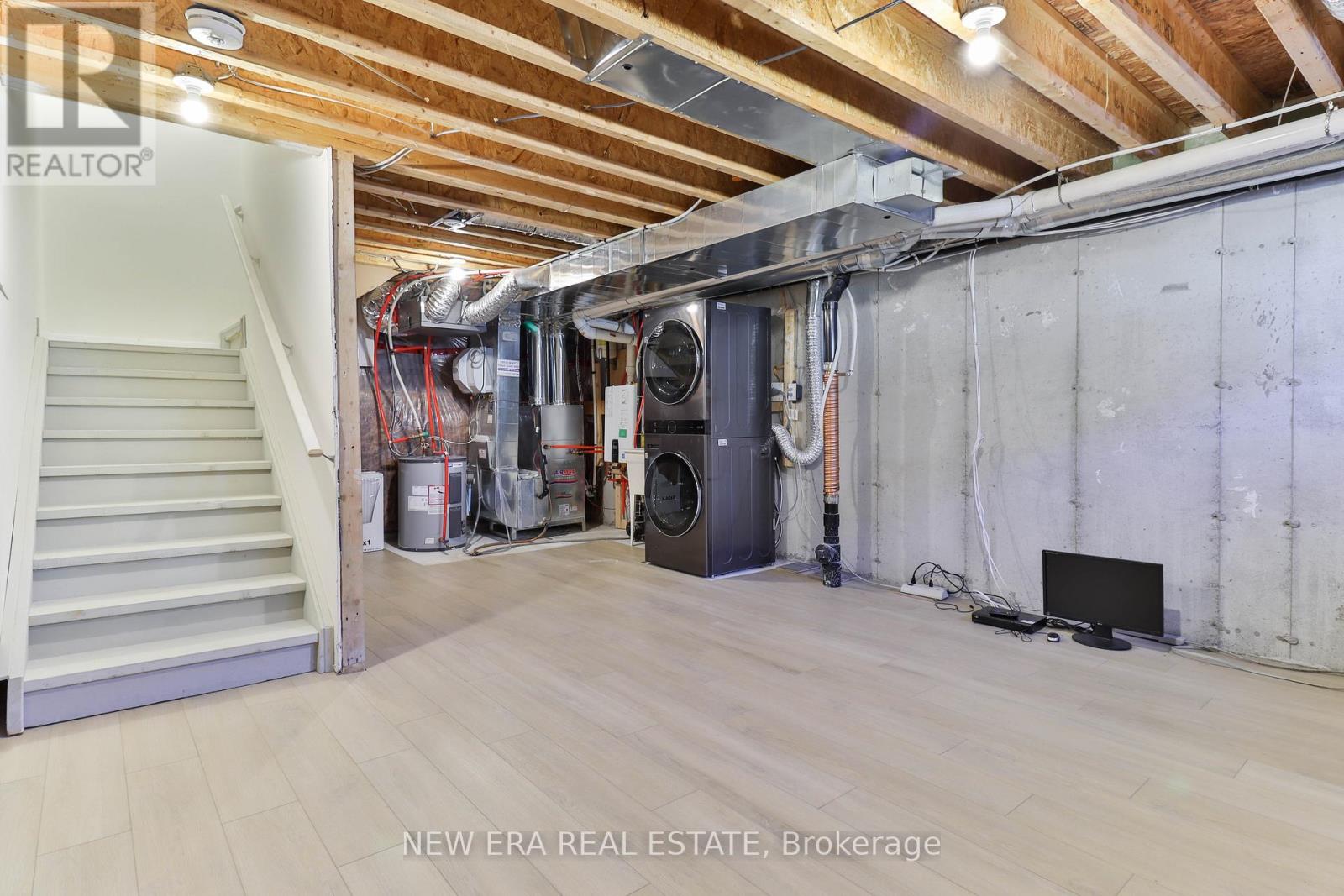 Photo 44 of 81 Stauffer Crescent, Markham ON