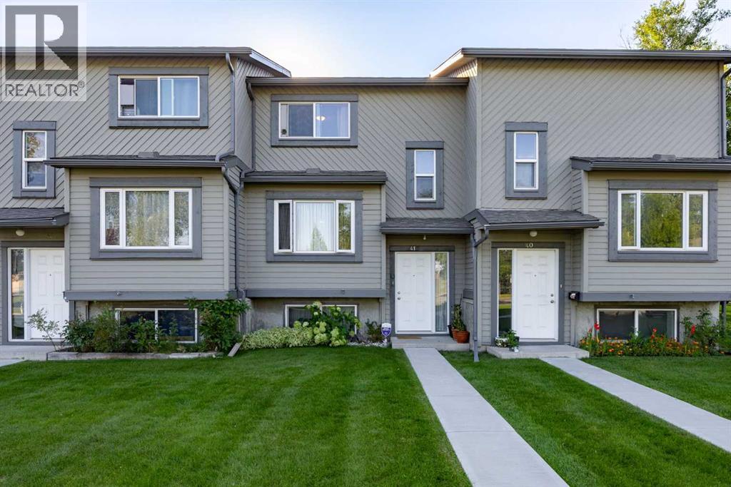 Photo 4 of 41 12 Templewood Drive Ne, Calgary AB