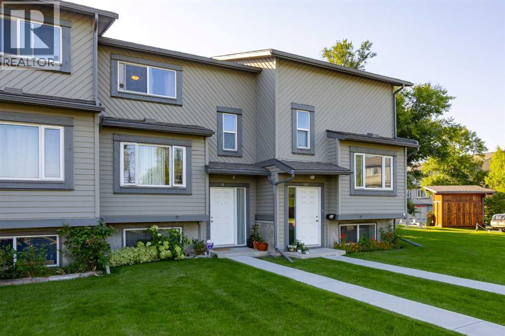 Photo 3 of 41 12 Templewood Drive Ne, Calgary AB