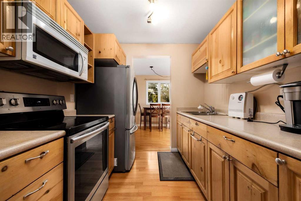 Photo 12 of 41 12 Templewood Drive Ne, Calgary AB